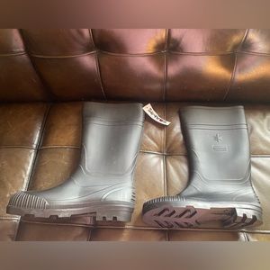 NEW Servus By Honeywell Rubber Boots Mens 11 / Womens 12 Black Pull On Waterpro